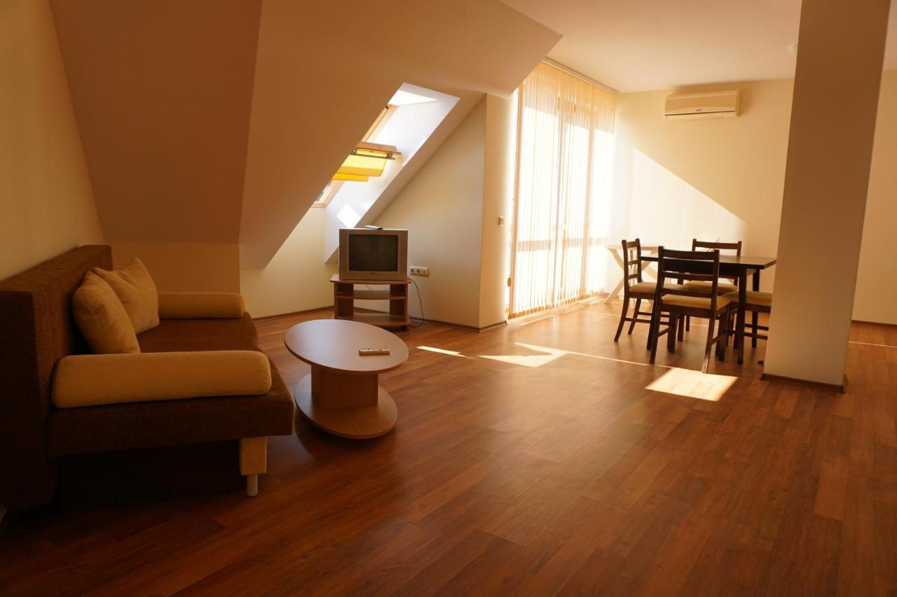 Oasis Beach Apartments Kamchia Kamchia  Extérieur photo